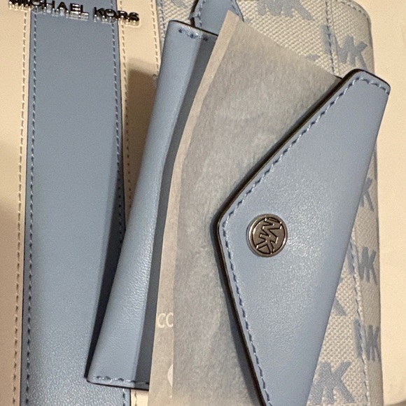 Michael Kors Light Blue and Cream Tote with Cardholder - Picture 3 of 7